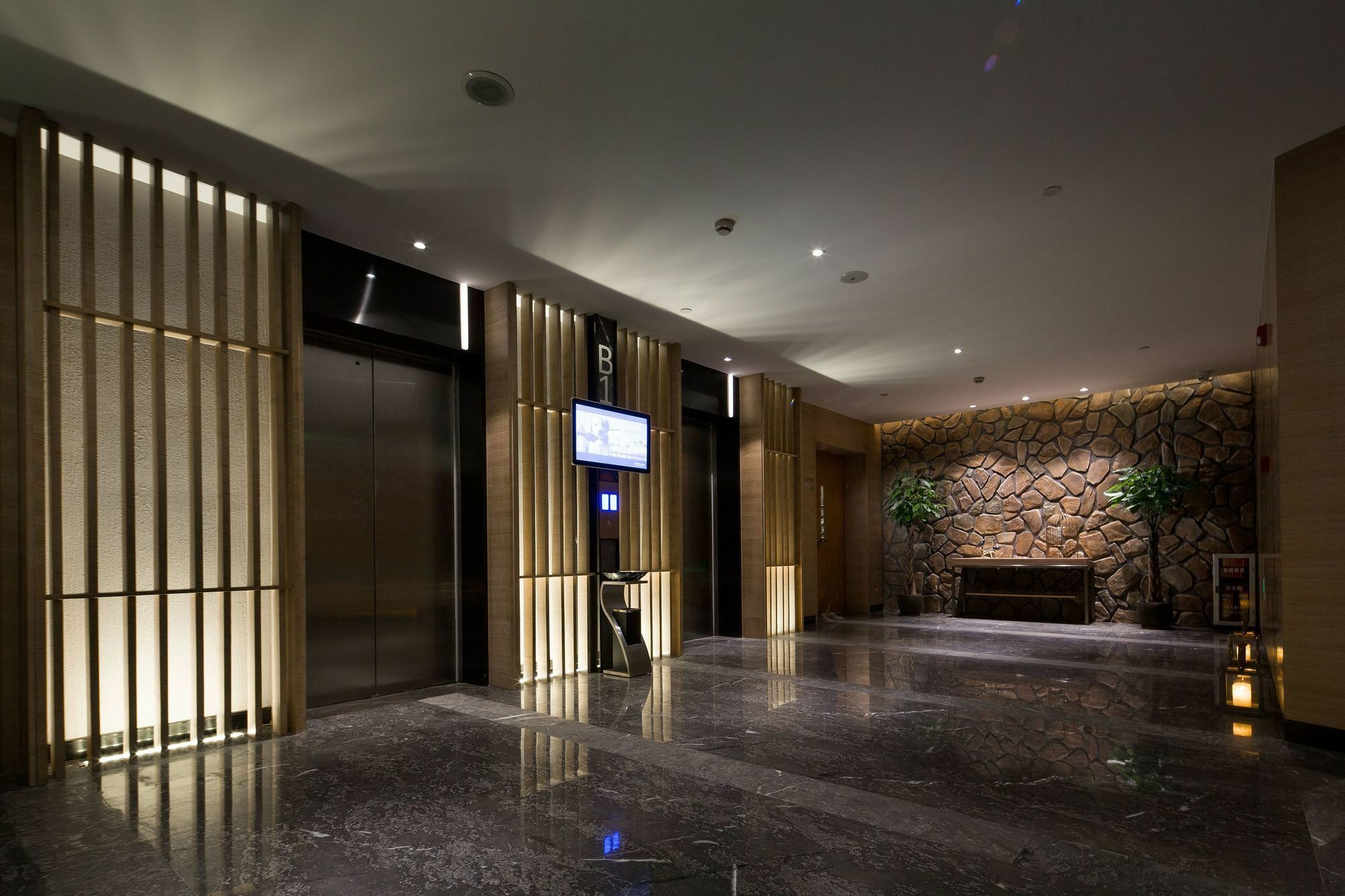 Swisstouches Guangzhou Hotel Residences Esterno foto